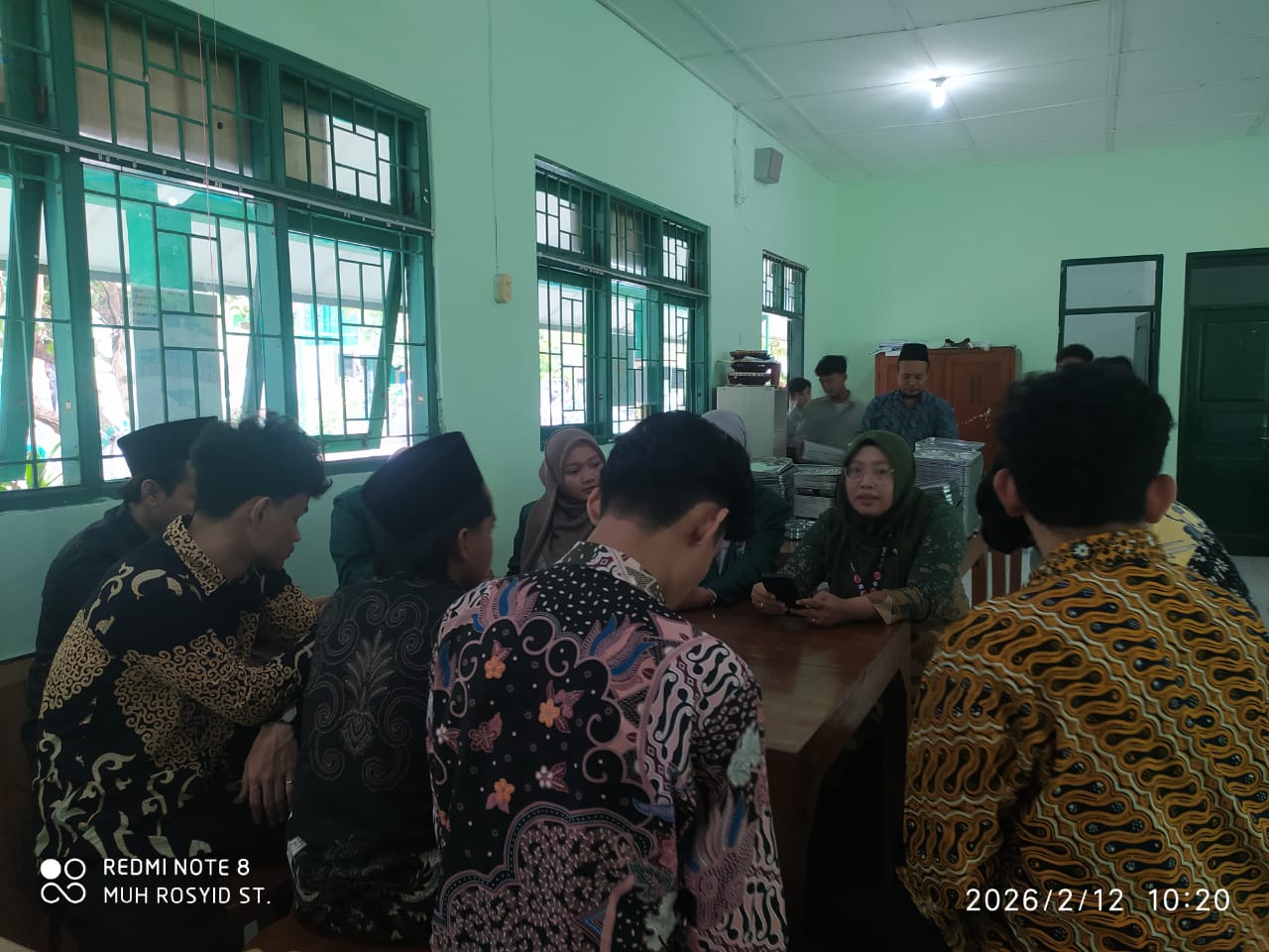 Koordinasi Adiwiyata MTsN 9 Bantul Bersama Mahasiswa PLP Bahas Pembagian Tugas HPSN